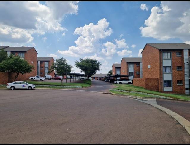 2 BEDROOM APARTMENT FOR SALE IN NOORDWYK